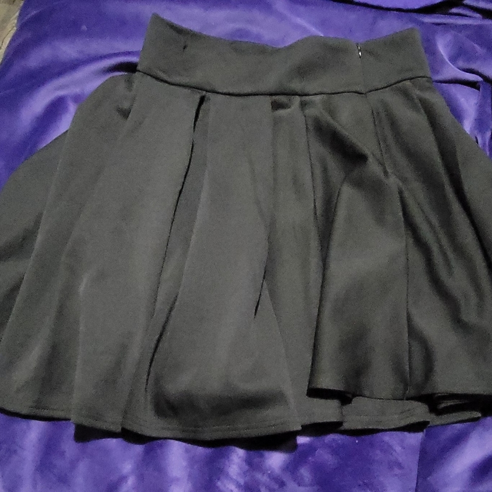 Women's Pleated Mini Skirt with Comfy Casual Stretchy Band Skater Skirt